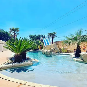 **** Camping La Montagne France